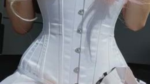 Just gonna leave my boobs jiggling here for you :)