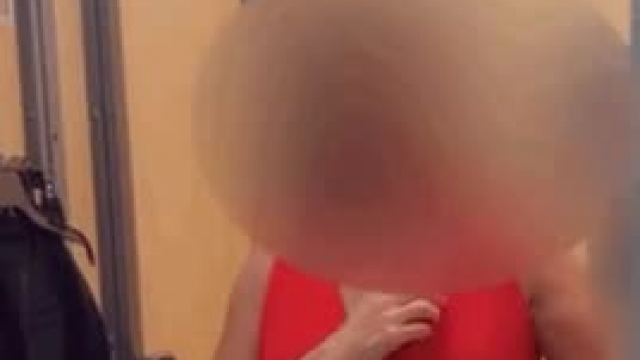 I may need some help in the dressing room [f46]