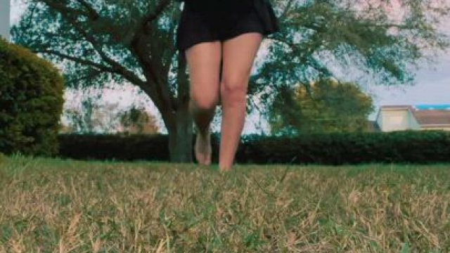 Would you fuck me in the middle of the neighborhood?