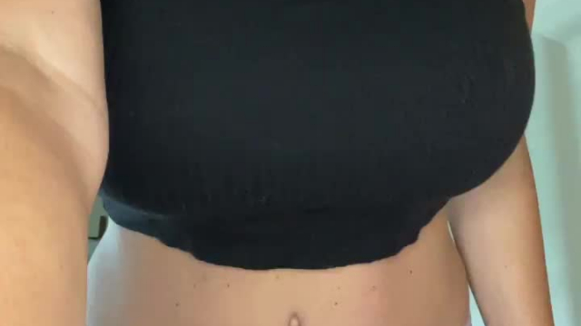 My big mom boobies are bouncy
