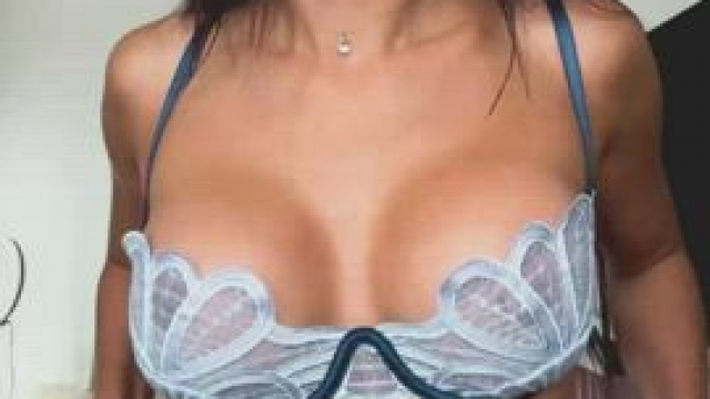 Breedi material ?