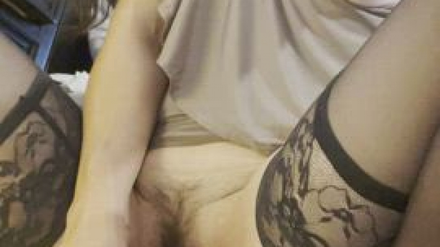 Can mommy ride your cock this weekend? (40yr old mom of 2)