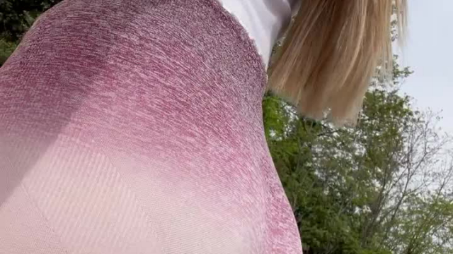 What a beautiful day to show off my booty