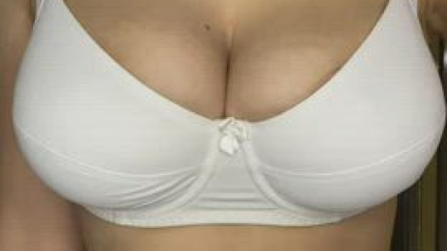 My boobs should bounce on your face