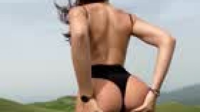 Can I tempt you to have public sex with me