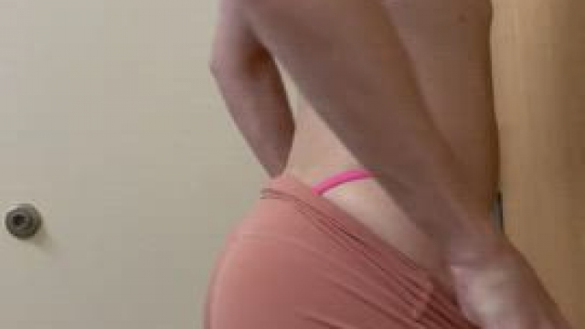 Sweaty gym peel