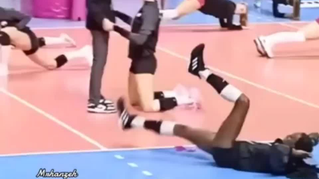 197 cm Volleyball Girl and Coach
