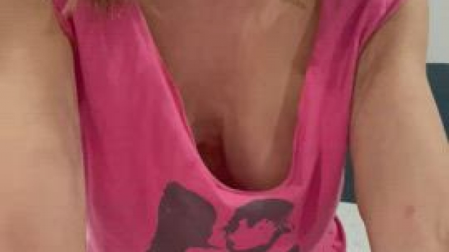 Just a mom looking for her bone……..45f