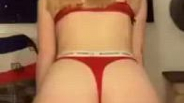 at first i will twerk on you and now you will put me in doggystyle, daddy please