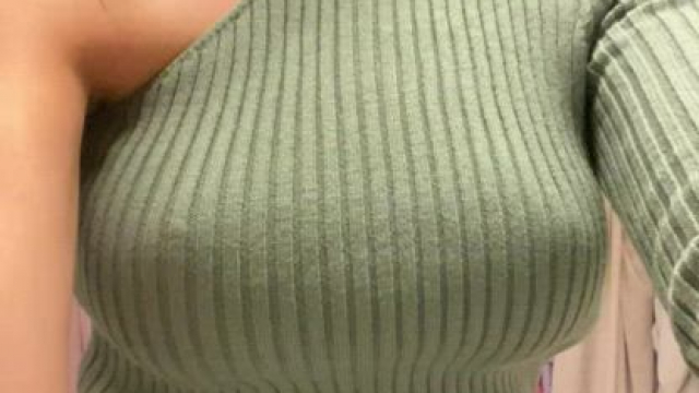 Sexy Arab Slut showing off her goods