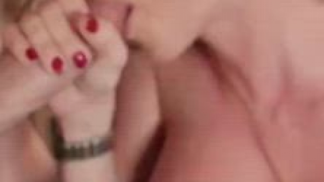 Keeps cumming