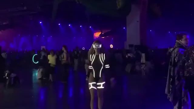 TRON: Legacy Vibes