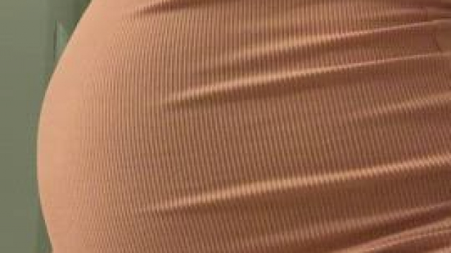 I am loving taking it off and showing my pregnant belly, can’t get enough of it 
