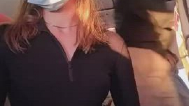 Flashin' some skin!