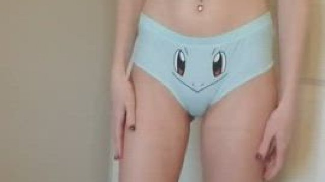 Do you like when petite teens get naked for you?