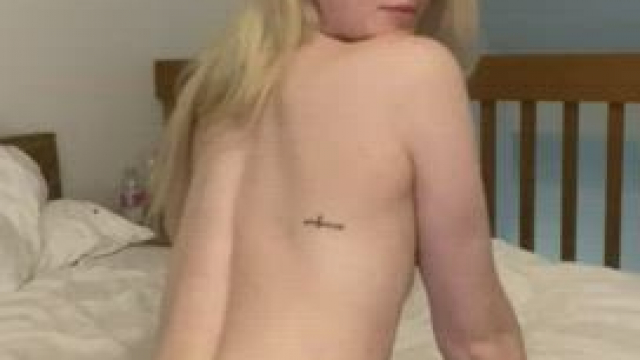Fuck me from behind and finish all over my cute face!